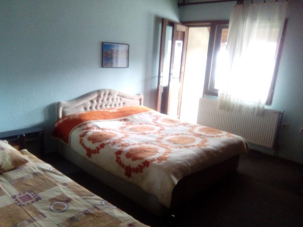 Guesthouse Andrea A Žabljak エクステリア 写真